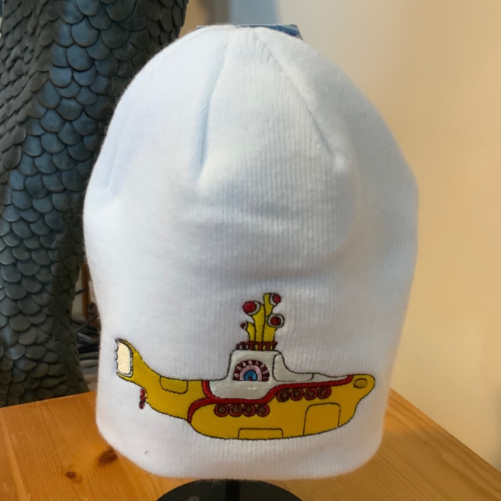Beatles Yellow Submarine winter beanie hat cap  Never Used & New With Tag